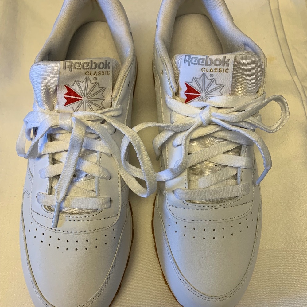 Reebok classic women’s size 10